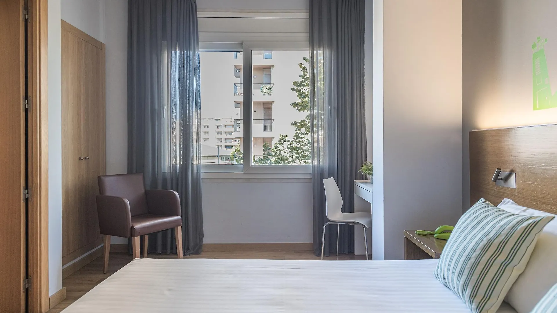 ** Hotel Bypillow Erba Girona Španělsko