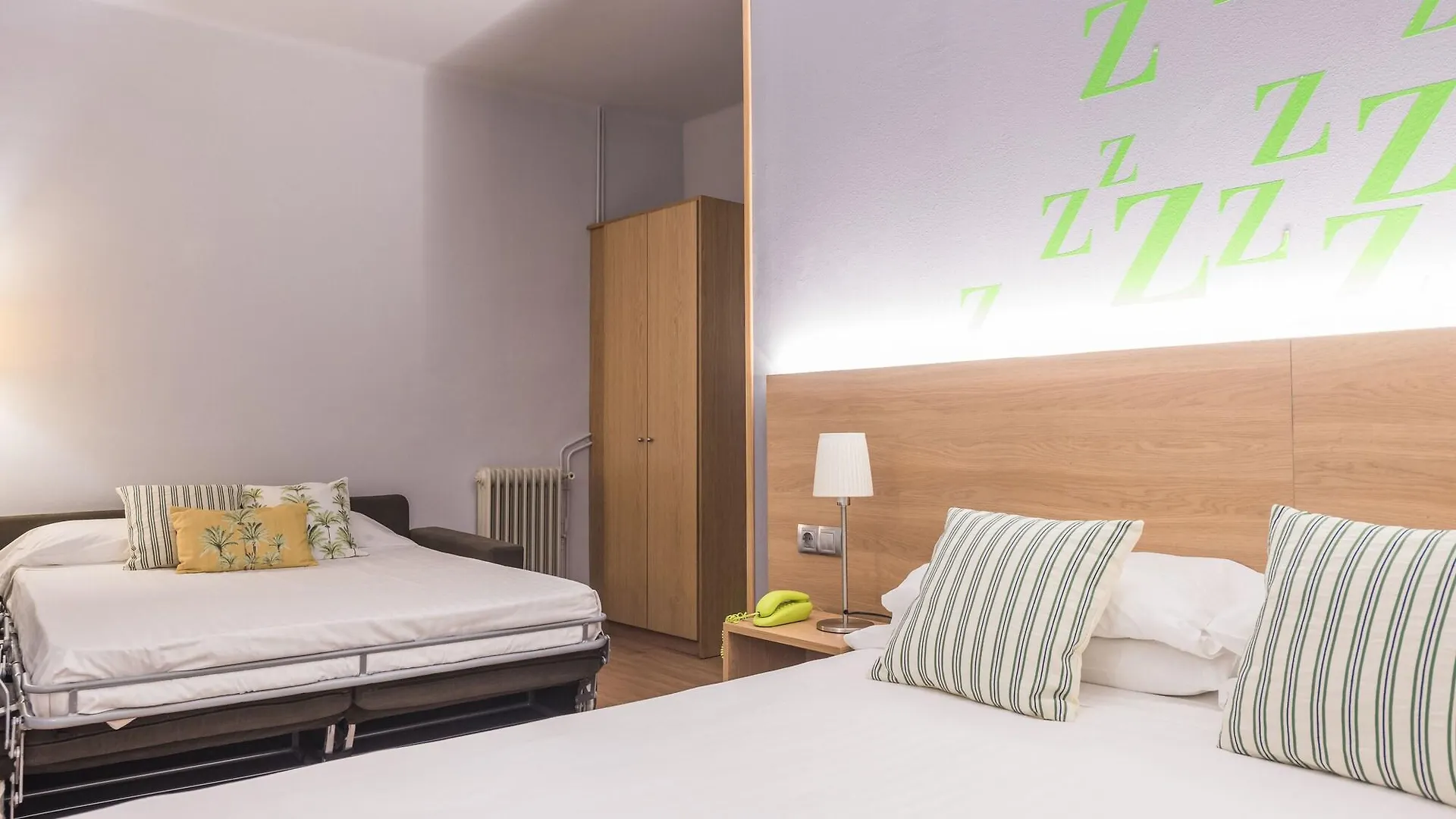 Bypillow Erba Girona Hotel