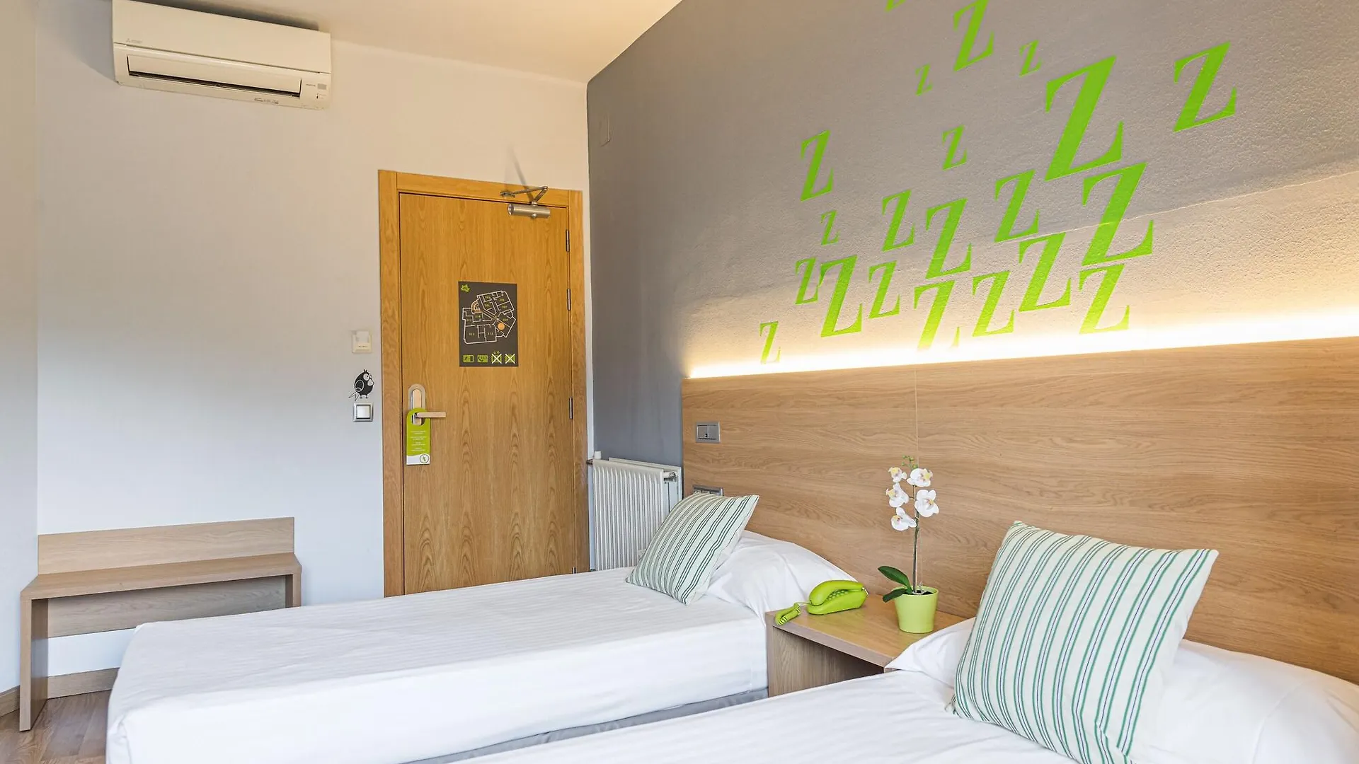 Bypillow Erba Girona 2*,