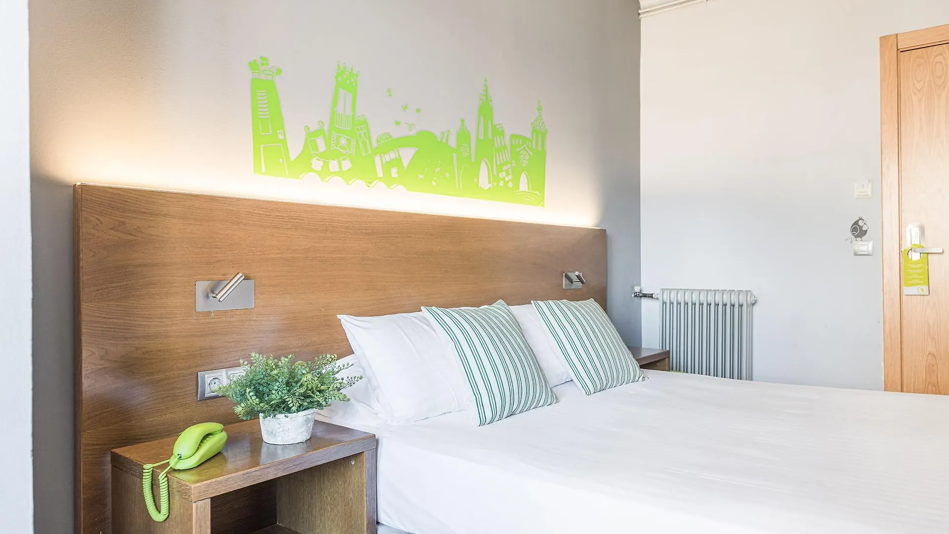 Hotel Bypillow Erba Girona