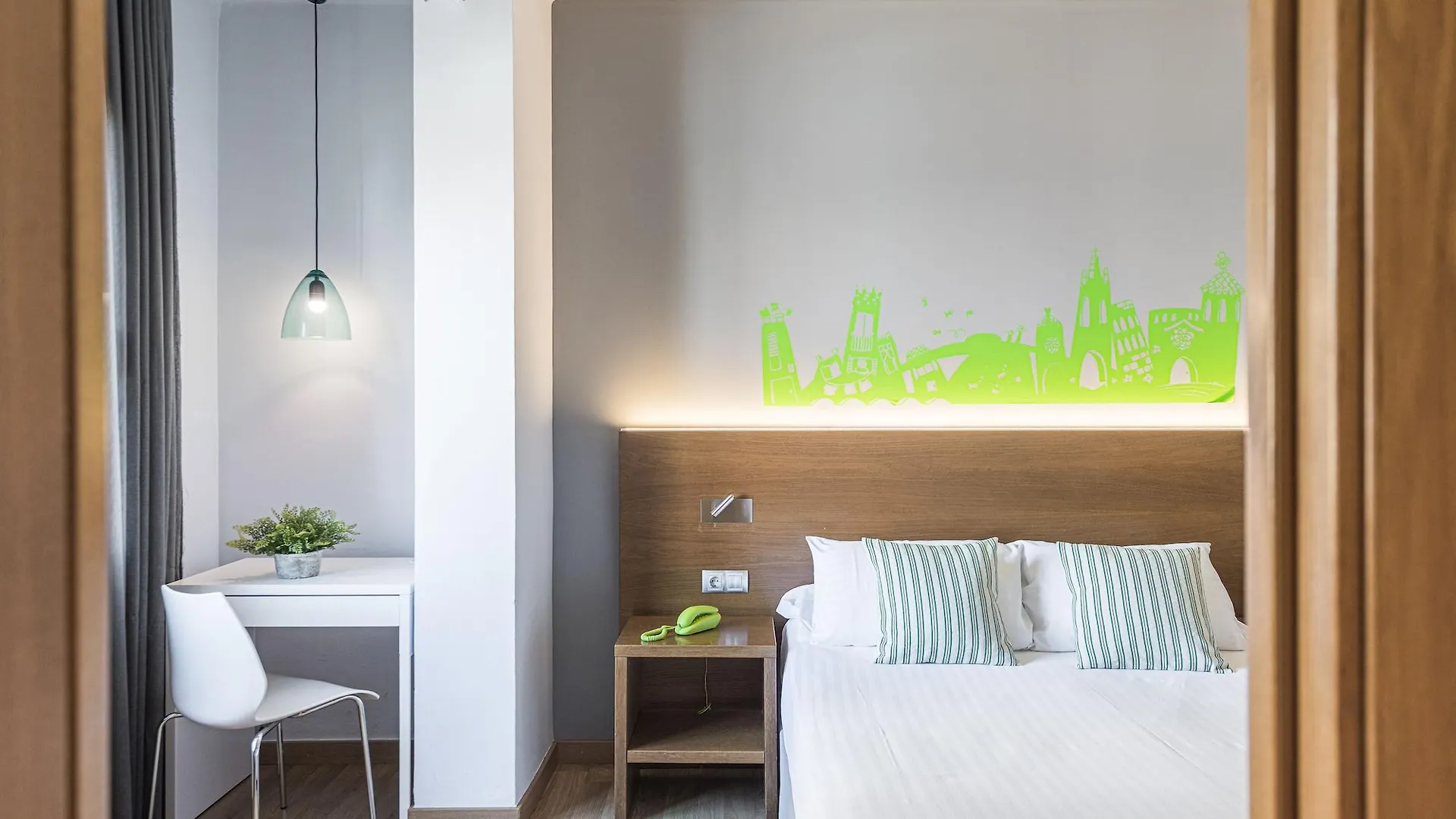 Hotel Bypillow Erba Girona