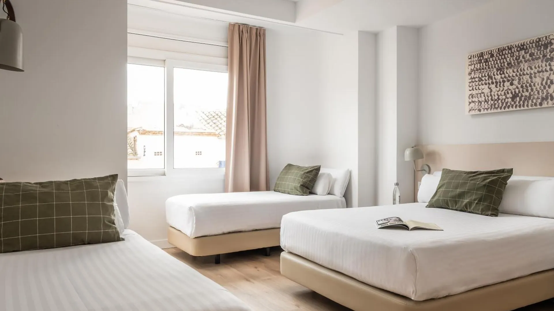 Ξενοδοχείο Bypillow Erba Χιρόνα