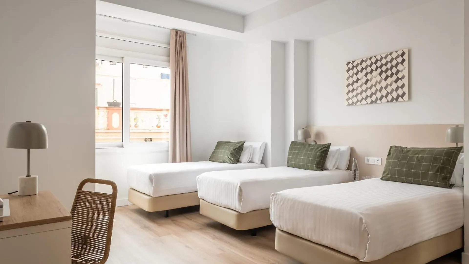 ** Ξενοδοχείο Bypillow Erba Χιρόνα Ισπανία